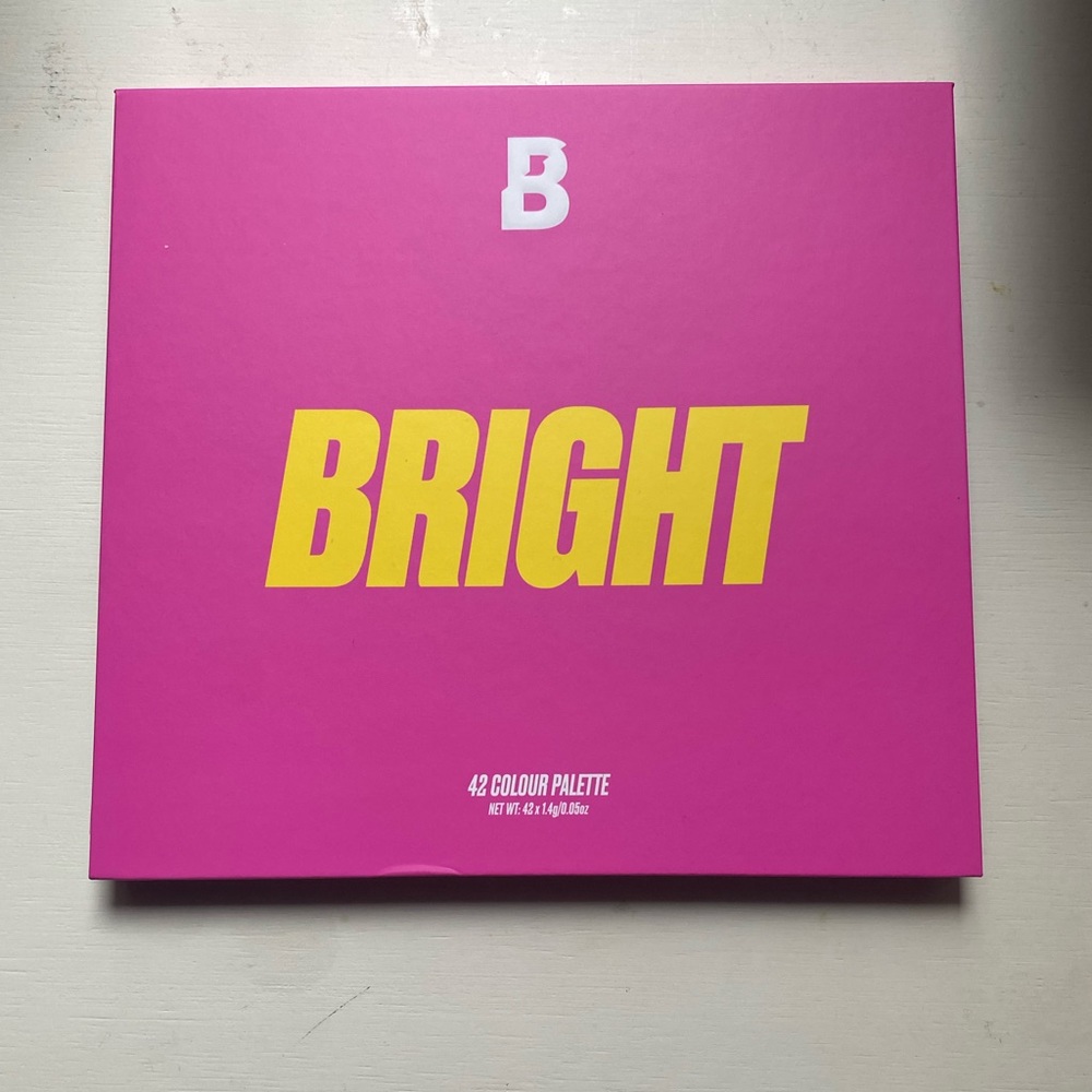 BRAND NEW BEAUTY BAY BRIGHT 42 COLOR PALETTE
